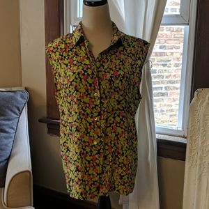 Equipment sleeveless blouse